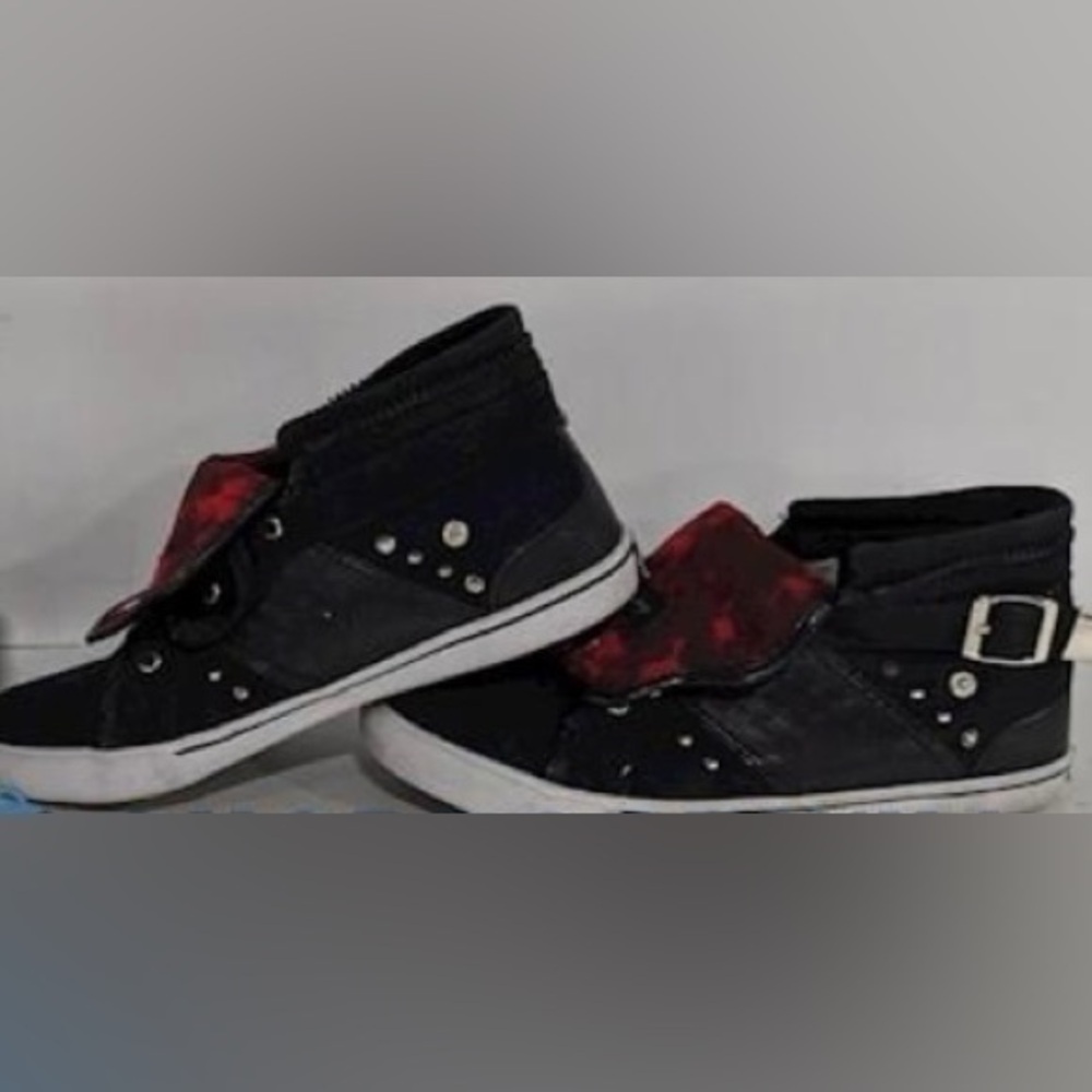 Pastry hi-top studded with buffalo plaid size 8.5